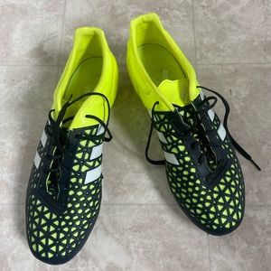 Men’s soccer cleats